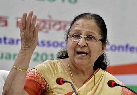 ”माझ्या निधनाची इतकी कसली घाई”, निधनाच्या ट्विटवर सुमित्रा महाजन म्हणाल्या….