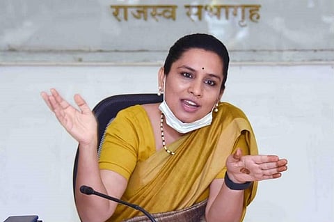 नुकसानीचे उद्याच पंचनामे करा; रायगडच्या जिल्हाधिकारी निधी चौधरींचे आदेश