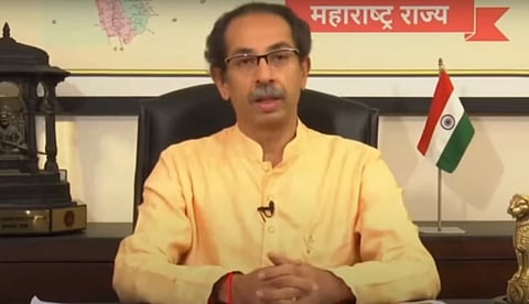 न्यायालयाचा निकाल येताच पाच मिनिटांत मुख्यमंत्र्यांनी संवाद साधत दिला राजीनामा