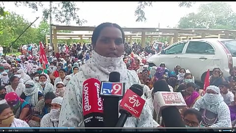 जालन्यात हजारो आशा सेविकांचा मोर्चा