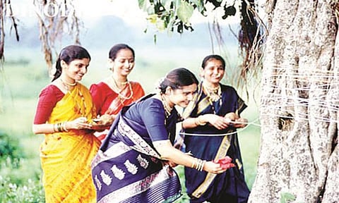 Vat Purnima 2021 Puja : वटपौर्णिमा कशी साजरी करावी? जाणून घ्या या उत्सवाबाबत सर्वकाही