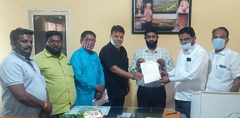 शेतीसाठी नाथसागर धरणाच्या दोन्ही कालव्यातून तातडीने पाणी सोडण्यासाठी भाजपा आक्रमक