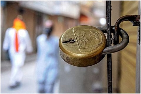 संगमनेरमध्ये कोरोनानं काढलं डोक वर; 27 गावं लॉकडाऊन