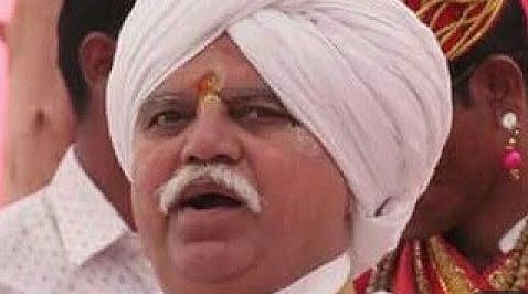 पोलिसांची शिष्टाई… बंडातात्या कराडकरांचा पायी वारीचा निर्णय मागे