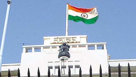 महाराष्ट्रात 14 ऑगस्टनंतर प्रशासकीय बदल्या करता येणार नाही