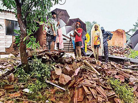 Mahad Taliye Landslide | बेपत्ता लोकांना मृत घोषित करा, ग्रामस्थांची मागणी