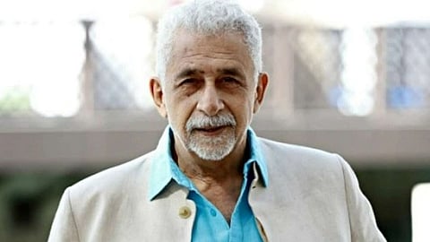 Naseeruddin Shah | नसीरुद्दीन शाहंना रुग्णालयातून डिस्चार्ज