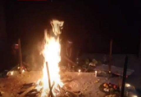 Lokshahi Impact | लोकशाहीच्या बातमीनंतर प्रेत जागृती प्रकरणी गुन्हा दाखल