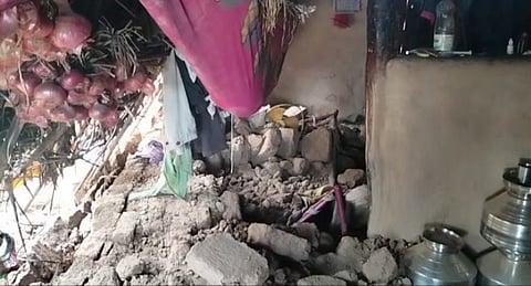 मातीच्या घराची भिंत कोसळली.. ५ वर्षांच्या चिमुरड्याचा मृत्यू