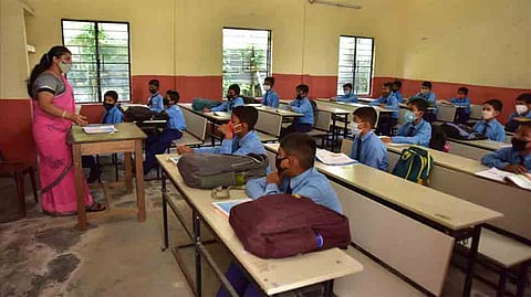School Reopen | मुंबईतील शाळांची घंटा वाजणार; ‘या’ तारखेपासून भरणार वर्ग