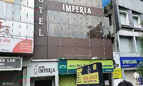 अमरावतीत हॉटेलला लागलेल्या आगीत एकाचा दुर्दैवी मृत्यू