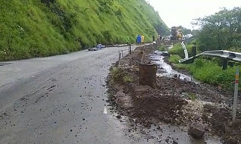 आंबा घाट १० दिवस बंदच… रस्त्याच्या डागडूजीसाठी प्रशासनाचा निर्णय