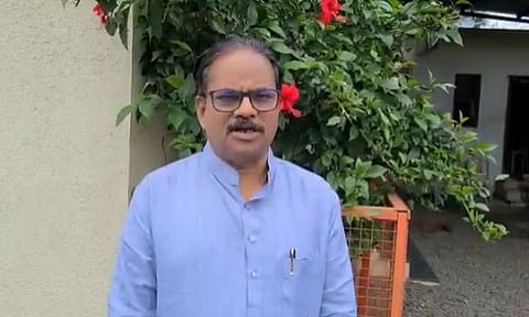 संत्र्याच्या पिकवीमा हप्त्यावरून शेतकऱ्यांमध्ये संताप, माजी कृषी मंत्री अनिल बोंडेंचा हल्लाबोल