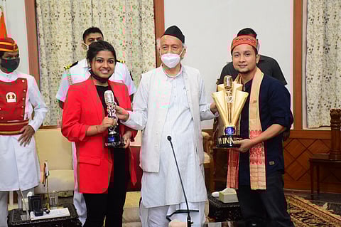 इंडियन आयडॉल विजेत्यांचे राज्यपालांकडून कौतुक