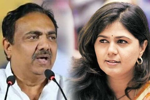 पंकजा मुंडेना परळीत मोठा धक्का; बड्या पदाधिकाऱ्यांचा राष्ट्रवादीत प्रवेश