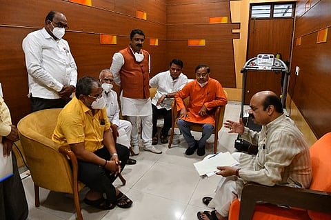 अलमट्टी धरणांची उंची वाढविण्याचा निर्णय रद्द करा; राजू शेट्टींनी कर्नाटकच्या मुख्यमंत्र्यांकडे केली मागणी