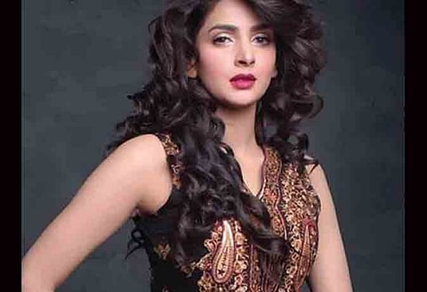 ‘हिंदी मीडियम’ची अभिनेत्री सबा कमरच्या विरोधात अटक वॉरंट