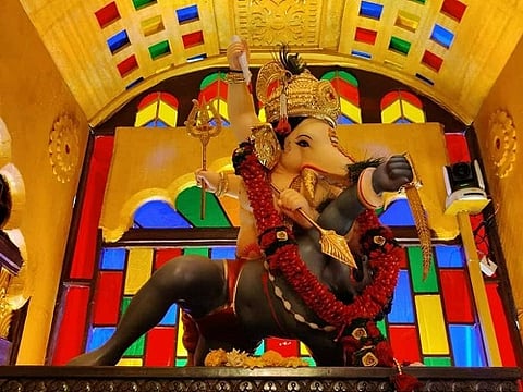 श्रीमंत भाऊसाहेब रंगारी गणपती ट्रस्ट; ज्येष्ठ बासरीवादक पं. हरिप्रसाद चौरासिया यांना समर्पित स्वरवंदना कार्यक्रम