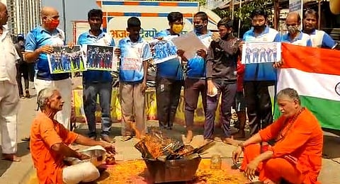 IND vs PAK | चाहत्यांनी टीम इंडियाच्या विजयासाठी केली देवाची पूजा