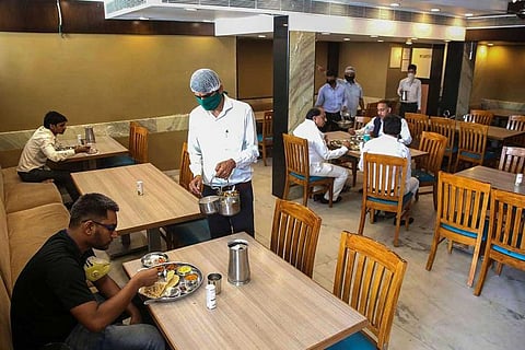 उपहारगृहे, दुकानांबाबत राज्य सरकारने घेतला ‘हा’ मोठा निर्णय!