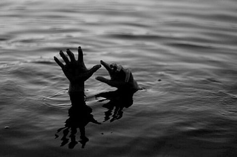 धक्कादायक। पाच वर्षाच्या मुलाला पित्याने फेकले पंचगंगा नदीत