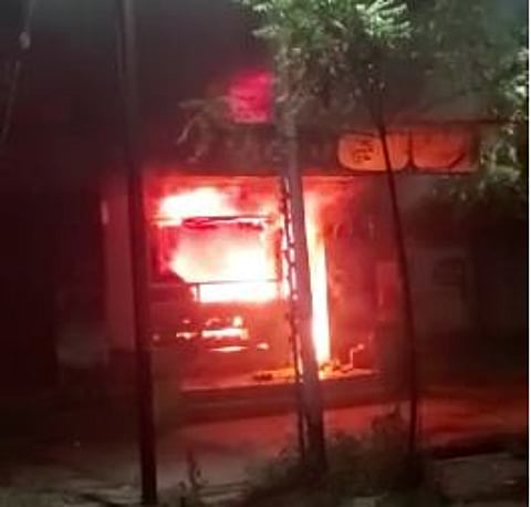 जळगावमध्ये मेडिकल दुकानाला लागली आग