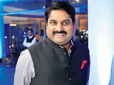 कोल्हापूर विधान परिषद निवडणूक : पालकमंत्री सतेज पाटील यांची विधानपरिषदेत बिनविरोध निवड