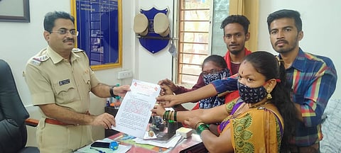 JAi BHIM चित्रपटाची पुनरावृत्ती; आदिवासी महिलांना मारहाण