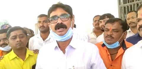 Ahmadnagar Fire | सिव्हिल सर्जनला हटवा, पिडब्लूडीचे इंजिनिअरला निलंबीत करा,मग चौकशी करा -बाळा नांदगावकर