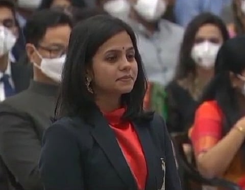 राष्ट्रपतींच्या हस्ते सातारची एव्हरेस्ट कन्या प्रियांका मोहिते तेनसिंग नोर्गे पुरस्काराने सन्मानीत..