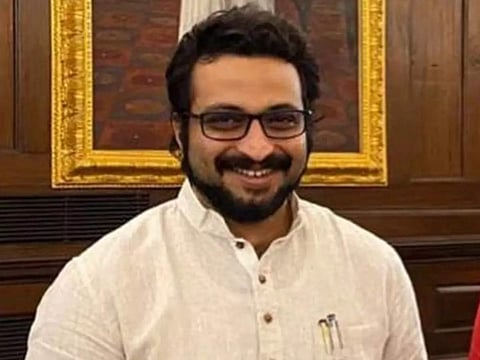 पुणे विमानतळावर शिवाजी महाराजांचा इतिहास का नाही ? खासदार डॉ. अमोल कोल्हेचा सवाल