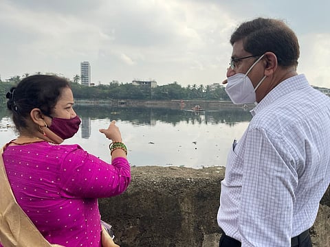 मिठी नदी सफाई कामाचा महापौरांनी घेतला आढावा