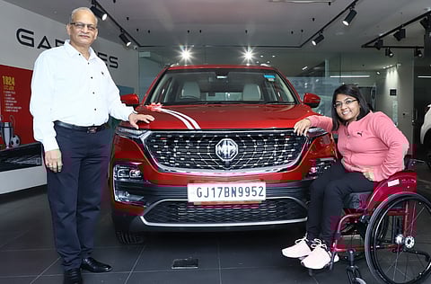 टोकियो पॅरालिम्पिक्स विजेत्या भाविना पटेलला MG मोटरकडून ‘हेक्टर’ भेट