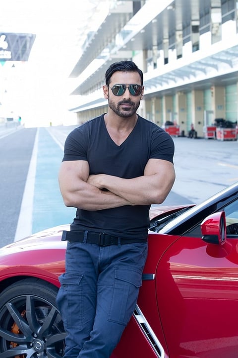 फिटनेस फ्रिक अभिनेता कोट्यवधींचा मालक; जॉन अब्राहमची संपत्ती जाणून घेऊया…