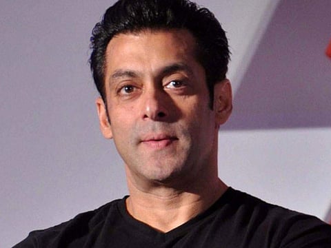Happy Birthday Salman Khan : बॉलिवूडच्या ‘दबंग’चा आज वाढदिवस