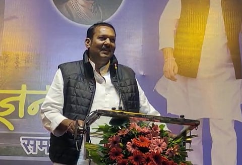 Video : ‘काय बाई सांगू? कसं ग सांगू’…खासदार उदयनराजेंनी व्यासपीठावरून गायले गाणे