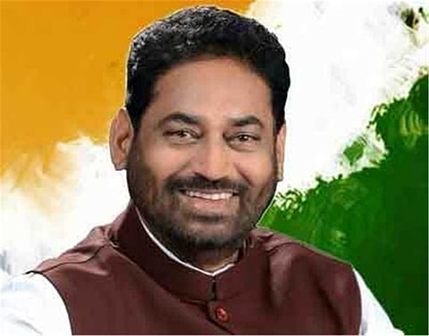 मुंबईत काँग्रेसच्या वरिष्ठ अधिकाऱ्यांची बैठक, आमंत्रण न दिल्यानं नितीन राऊत माघारी?