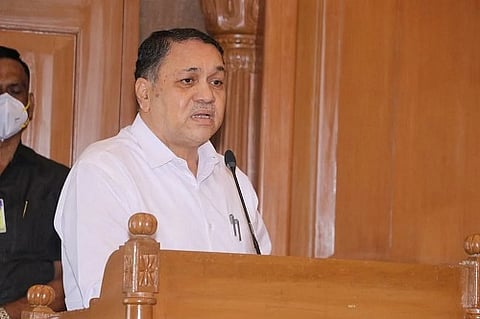 शिक्षण मंत्र्यांच्या घराबाहेर विद्यार्थ्यांचे आंदोलन;गृहमंत्र्यांनी दिले चौकशीचे आदेश