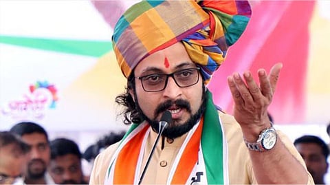 राष्ट्रवादीचे खासदार अमोल कोल्हे नथुराम गोडसेच्या भूमिकेत; भूमिका वादात सापडण्याची शक्यता