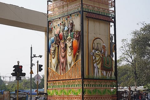 नागपूरात मेट्रो पिलरवर साकारला बैल पोळ्याचा देखावा; कलाकृती ठरतेय आकर्षणाचा बिंदू