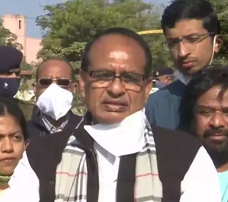 Lata Mangeshkar : मध्य प्रदेशच्या मुख्यमंत्र्यांची मोठी घोषणा; इंदूरमध्ये लतादीदींचा…