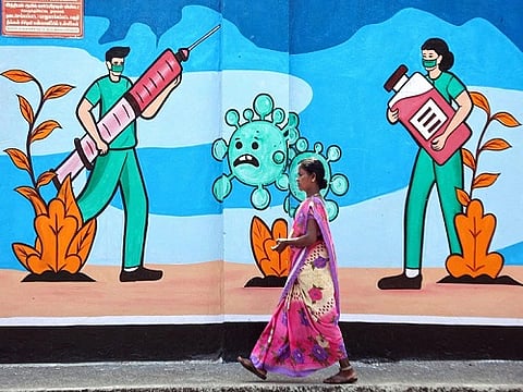 Maharashtra New Guidlines; महाराष्ट्रात आजपासून नवीन नियमावली लागू; काय आहेत नवीन नियम ?