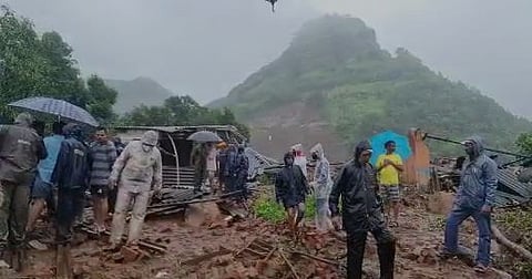 दरडग्रस्त गावांकरिता १३ कोटींचा निधी; पुनर्वसन मंत्री विजय वडेट्टीवार यांची माहिती