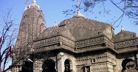 राज्यभरातील शिव मंदिरे भाविकांनी गजबजली