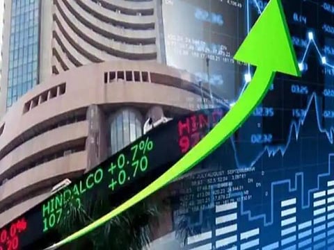 Stock Market : शेअर मार्केटमध्ये सेन्सेक्स 977, तर निफ्टी 267 अंकांनी वधारला