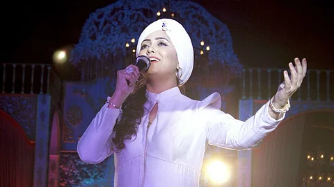 Harshdeep Kaur Live In Lucknow