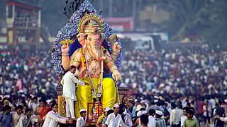 Ganesh Pandals In Lucknow