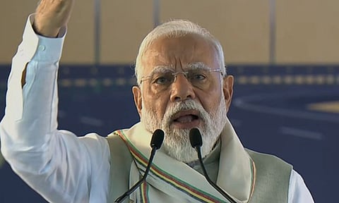 PM Modi| போர் சூழலை வைத்து மக்களிடம் காங்கிரஸ் பீதியை ஏற்படுத்துகிறது- பிரதமர் மோடி