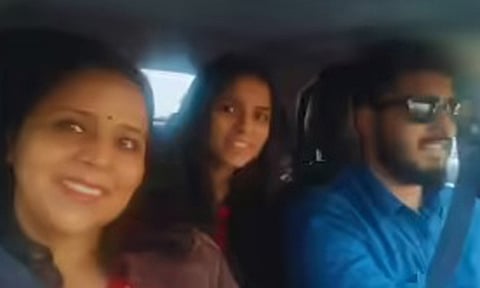 Love Failure பற்றி பேசுவதா? சகோதரியை 50 முறை கத்தியால் குத்தி கொன்ற என்ஜினீயர் - உ.பி.யில் அரங்கேறிய பயங்கரம்