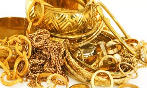 அறந்தாங்கி அருகே மகளின் திருமணத்திற்காக சேர்த்து வைத்த 137 பவுன் நகைகள் கொள்ளை